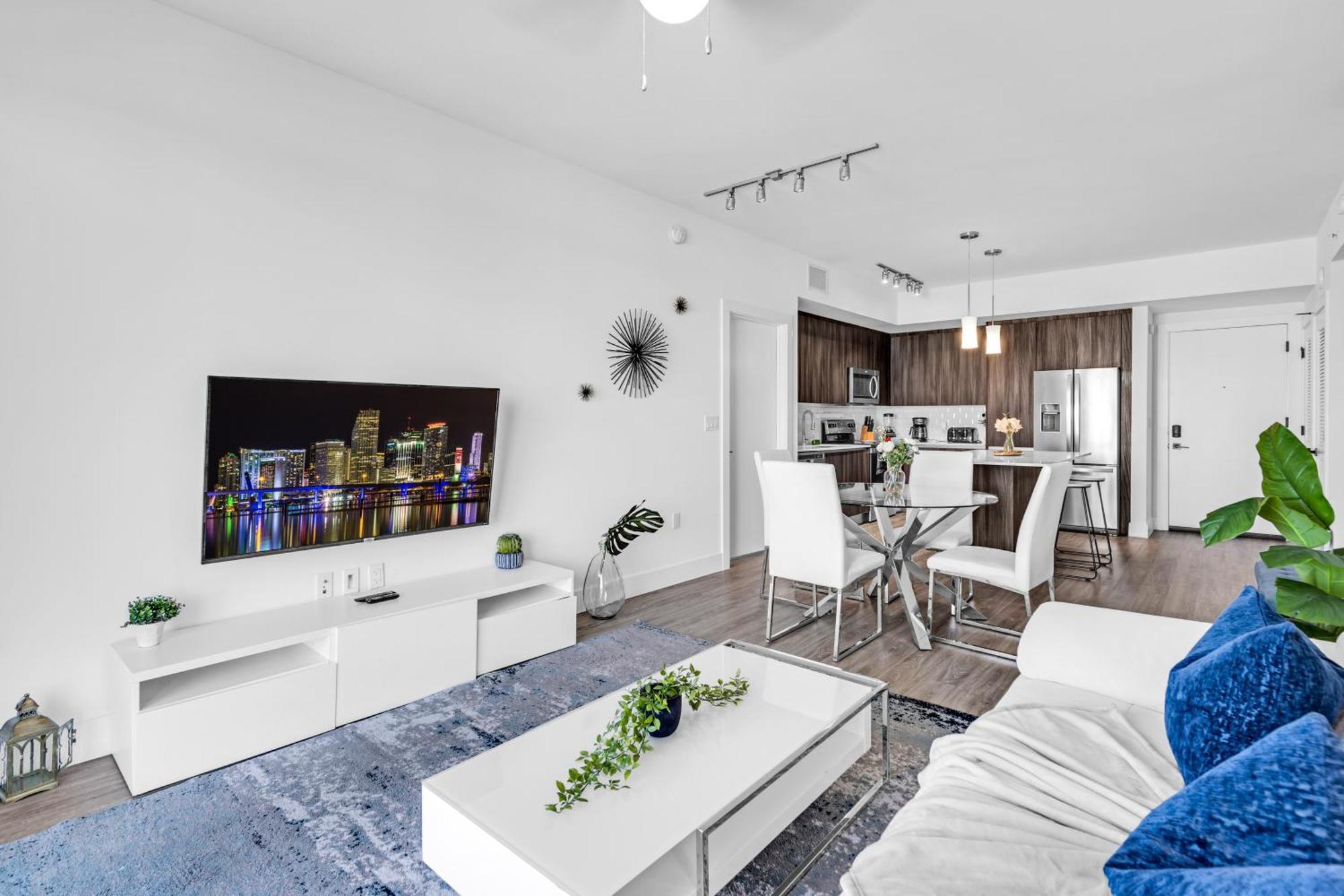 Amazing 2 Bedroom Unit In Doral Miami With Free Parking 하이얼리어 가든스 외부 사진