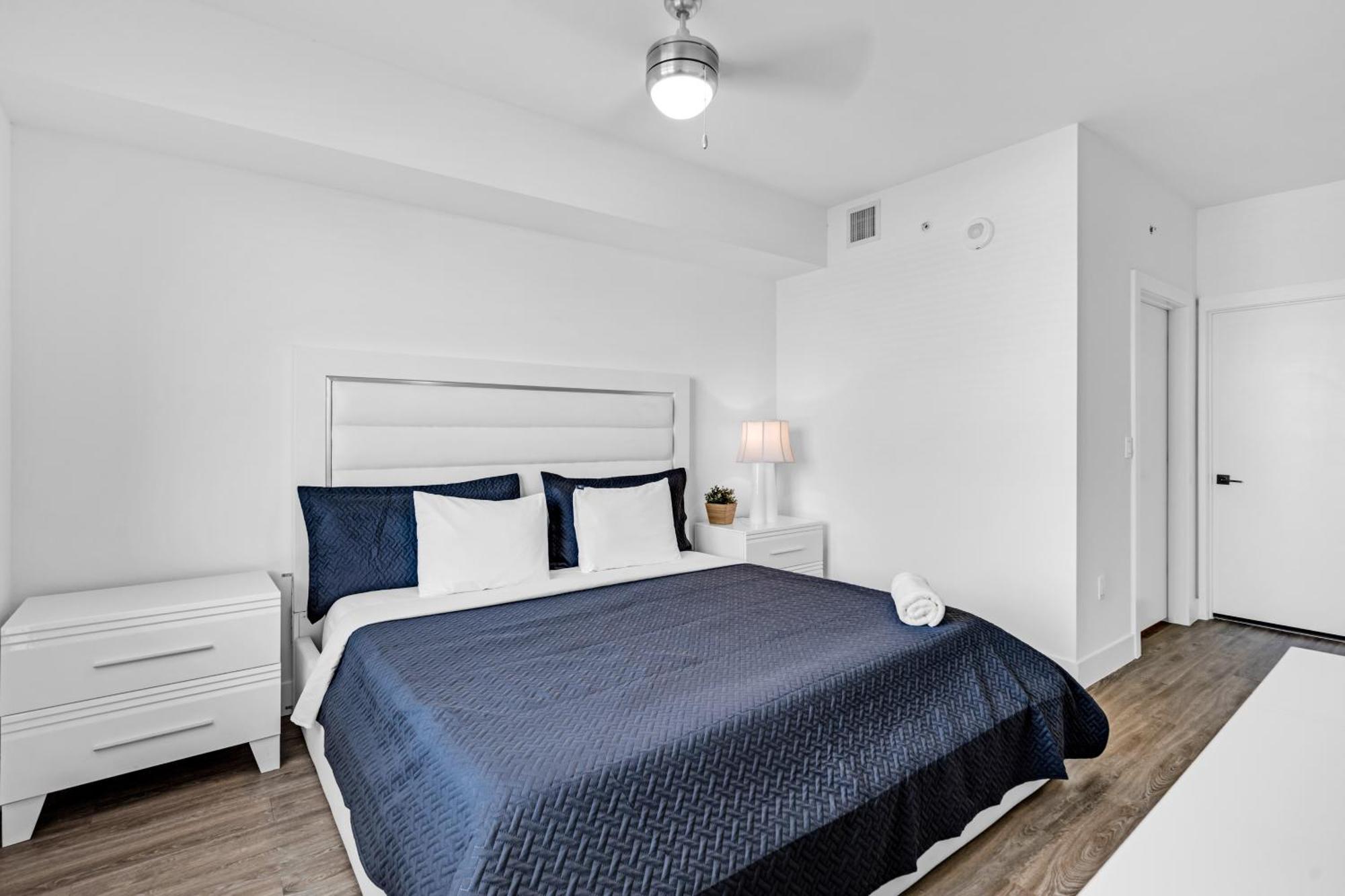 Amazing 2 Bedroom Unit In Doral Miami With Free Parking 하이얼리어 가든스 외부 사진
